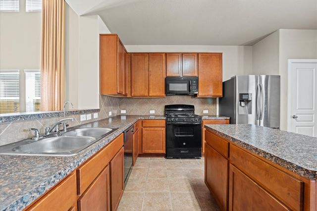 17507 Solly Oak Place, Humble, TX 77396