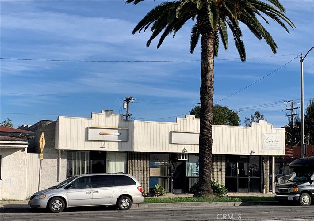 2017 W Compton, Compton, CA 90220
