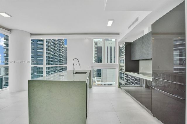 1080 Brickell Ave 4109, Miami, FL 33131
