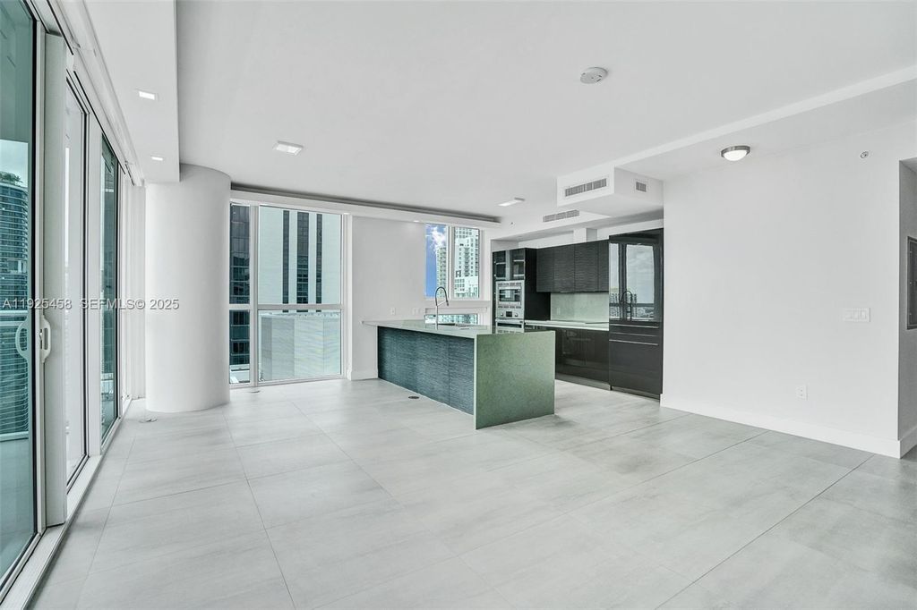 1080 Brickell Ave 4109, Miami, FL 33131