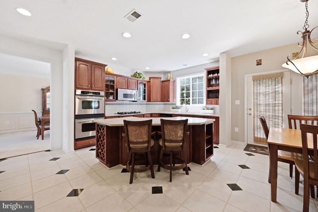 12128 PAPER BIRCH LN, Gainesville, VA 20155