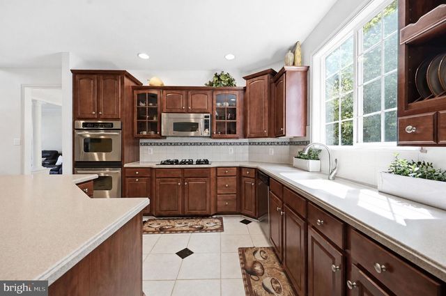 12128 PAPER BIRCH LN, Gainesville, VA 20155