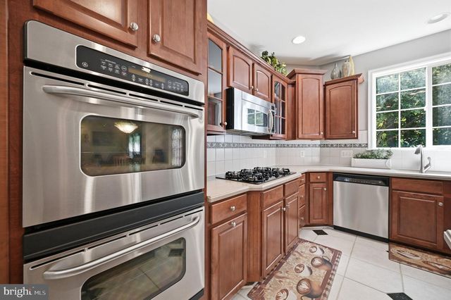 12128 PAPER BIRCH LN, Gainesville, VA 20155