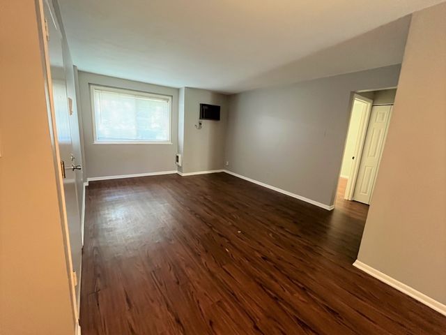 148 Dunteman Drive 101, Glendale Heights, IL 60139