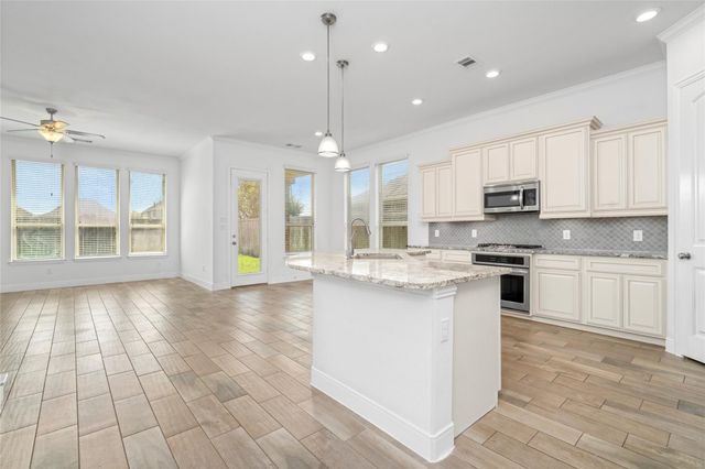 4318 Berry Bend Lane, Richmond, TX 77406