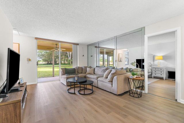 6000 NW 2nd Avenue 138, Boca Raton, FL 33487