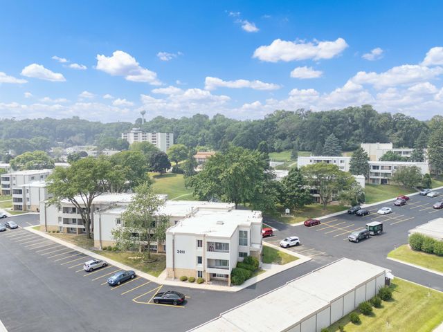 2011 Viking Drive NW 23, Rochester, MN 55901