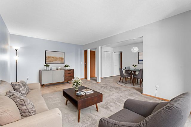 2011 Viking Drive NW 23, Rochester, MN 55901