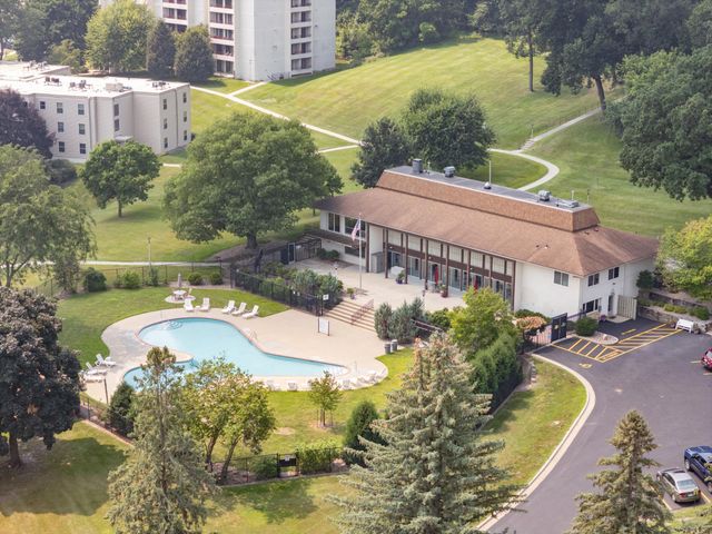 2011 Viking Drive NW 23, Rochester, MN 55901