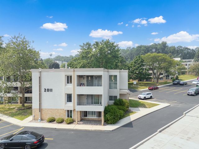 2011 Viking Drive NW 23, Rochester, MN 55901