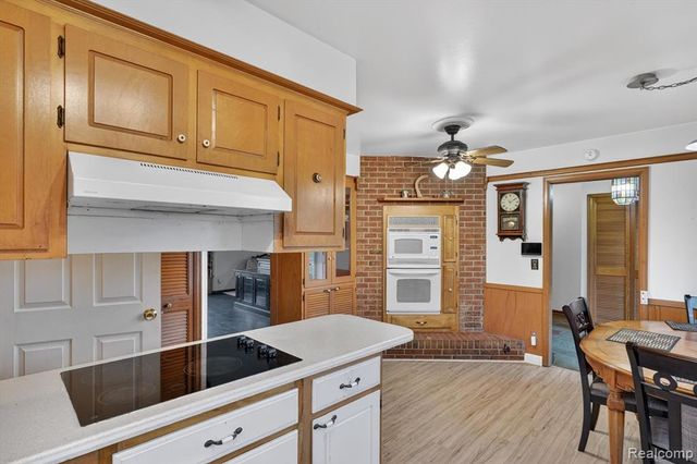 6225 Sierra Pass, Flint, MI 48532