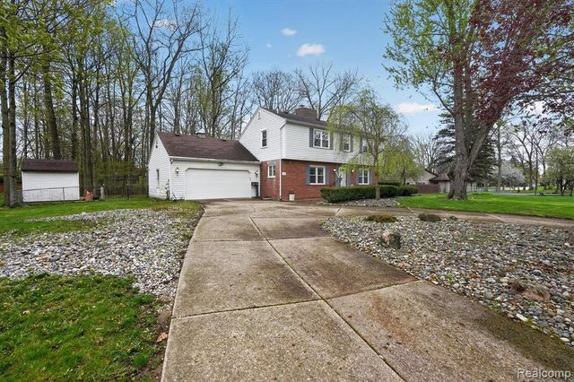 6225 Sierra Pass, Flint, MI 48532