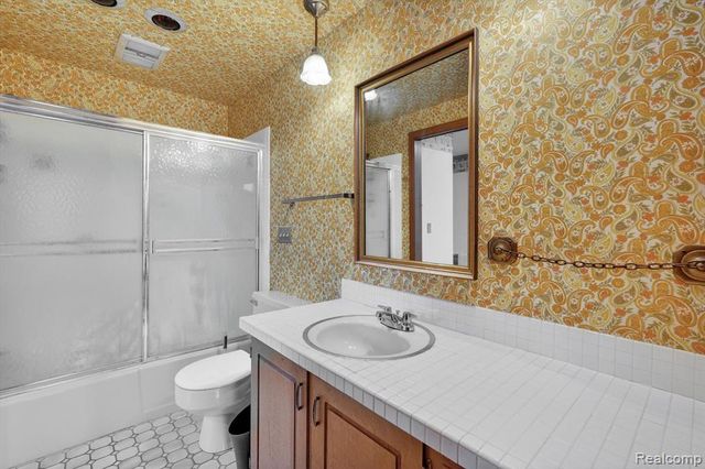 6225 Sierra Pass, Flint, MI 48532