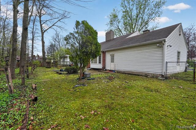 6225 Sierra Pass, Flint, MI 48532