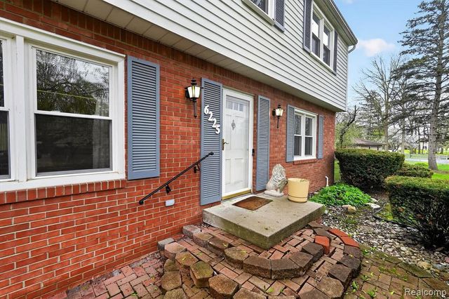 6225 Sierra Pass, Flint, MI 48532
