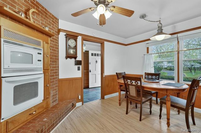 6225 Sierra Pass, Flint, MI 48532