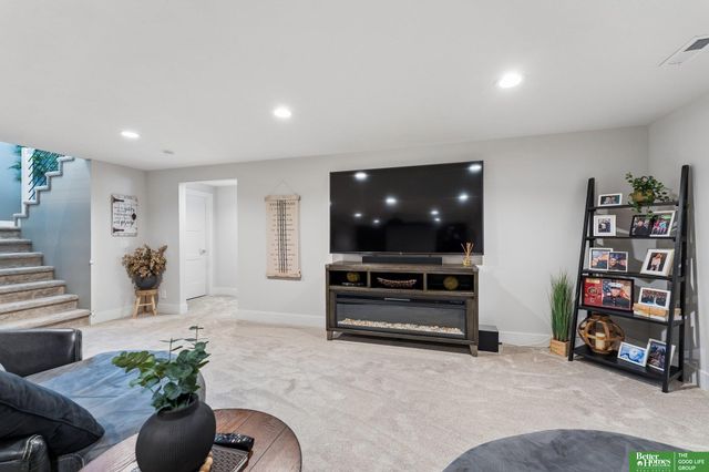 8164 S 184th Terrace, Omaha, NE 68136