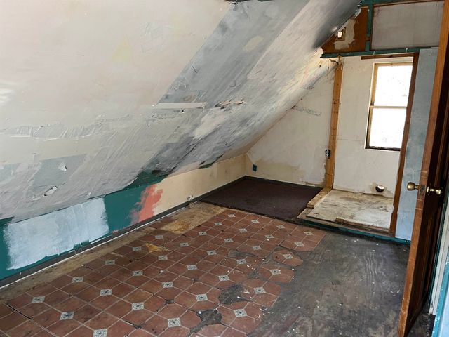 76 Water Street, Barton, VT 05822