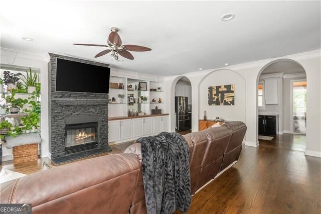 1513 Whitehead Bluff NW, Atlanta, GA 30318