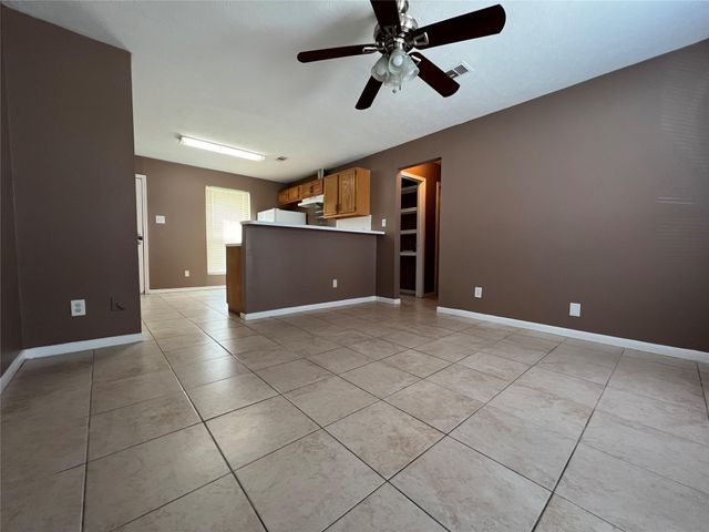 5603 Madison Street B, Houston, TX 77091