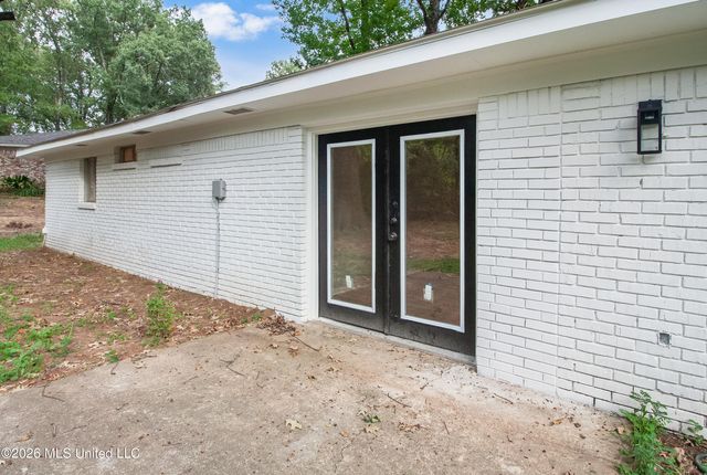 1027 Tanglewood Drive, Clinton, MS 39056