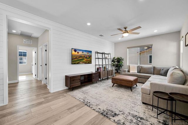 21715 Deer Grass, Escondido, CA 92029
