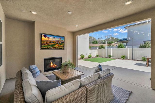21715 Deer Grass, Escondido, CA 92029