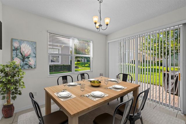 978 E 10TH STREET, Apopka, FL 32703