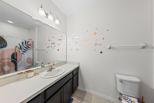 978 E 10TH STREET, Apopka, FL 32703