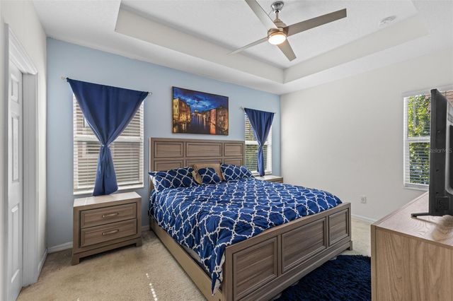 978 E 10TH STREET, Apopka, FL 32703