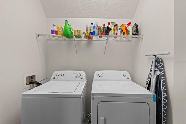 978 E 10TH STREET, Apopka, FL 32703