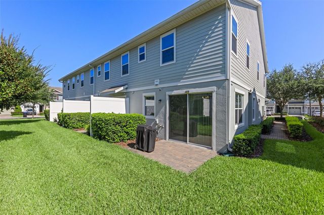 978 E 10TH STREET, Apopka, FL 32703