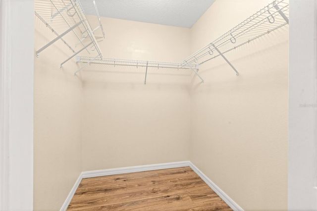 1525 CROOKED STICK DRIVE, Valrico, FL 33596