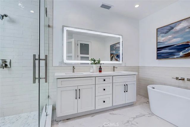 2018 Grant Avenue B, Redondo Beach, CA 90278