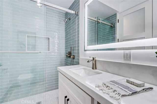 2018 Grant Avenue B, Redondo Beach, CA 90278