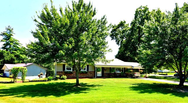 615 Main Street, Crane, MO 65633