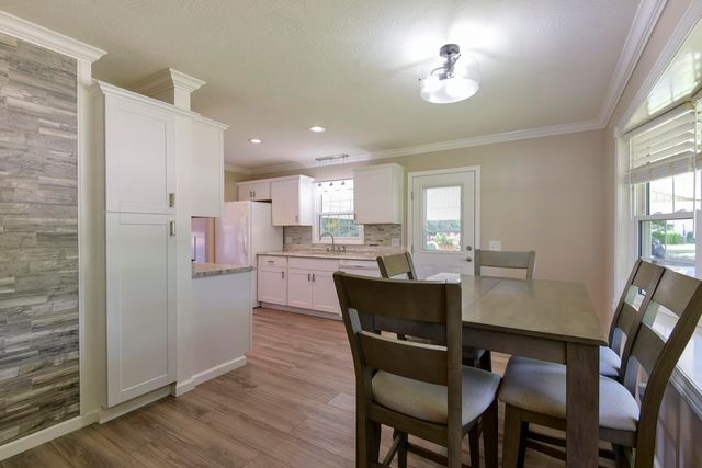 615 Main Street, Crane, MO 65633