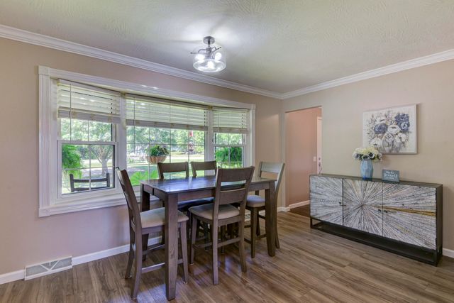 615 Main Street, Crane, MO 65633