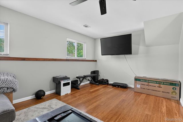 4903 Cape Town, Highland Charter Township, MI 48356