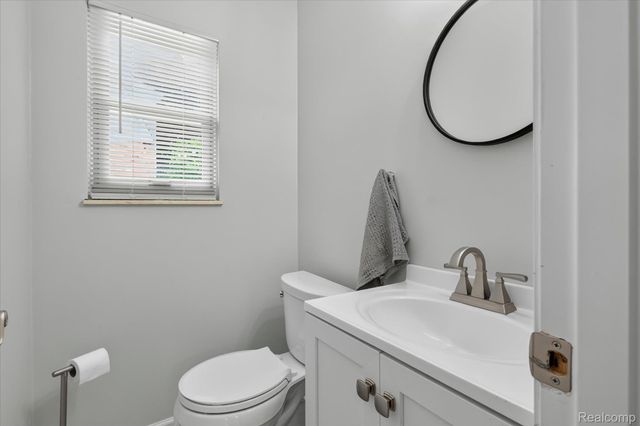 4903 Cape Town, Highland Charter Township, MI 48356