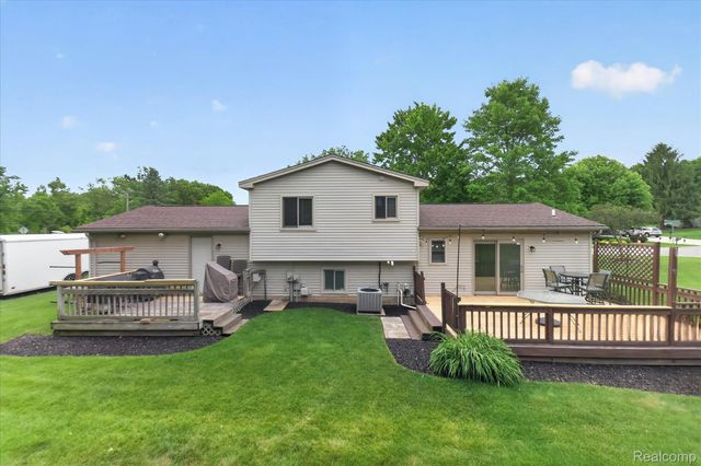 4903 Cape Town, Highland Charter Township, MI 48356
