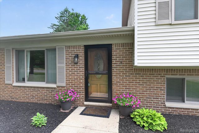 4903 Cape Town, Highland Charter Township, MI 48356