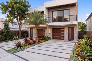 205 NE 17th Avenue, Fort Lauderdale, FL 33301