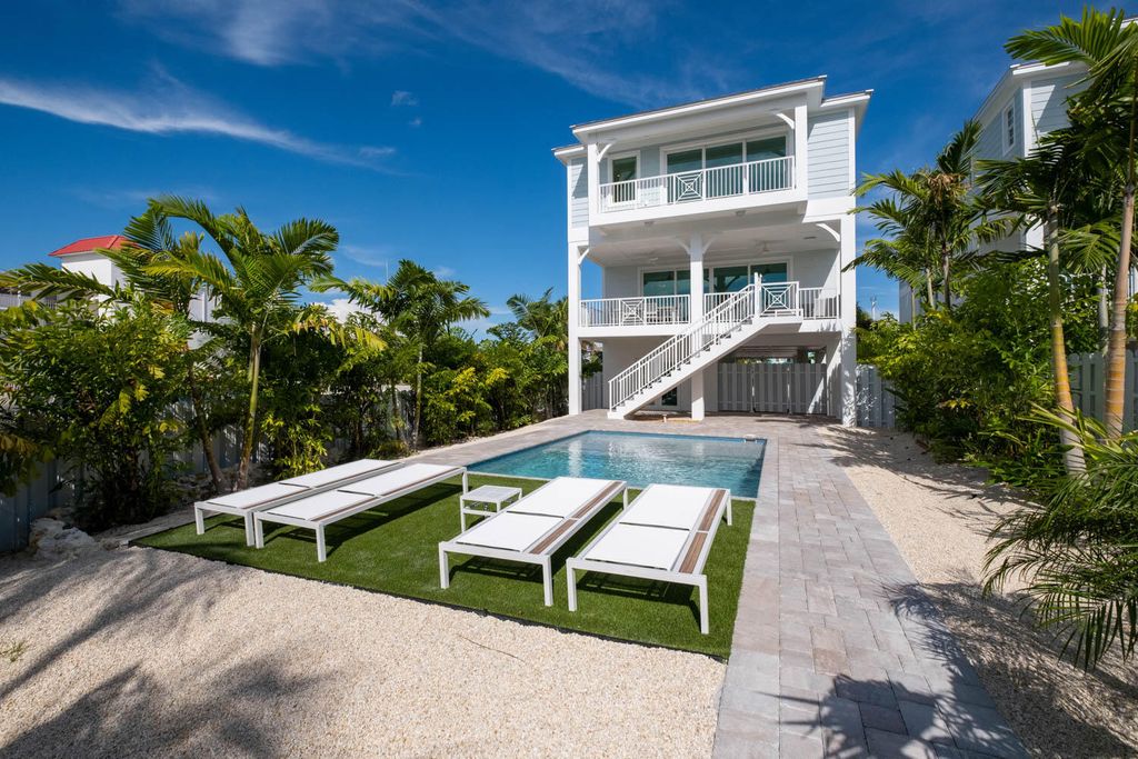 613 Sombrero Beach Road, Marathon, FL 33050