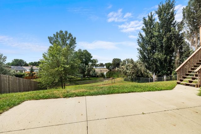 2009 Lakeside St. NW, Minot, ND 58703