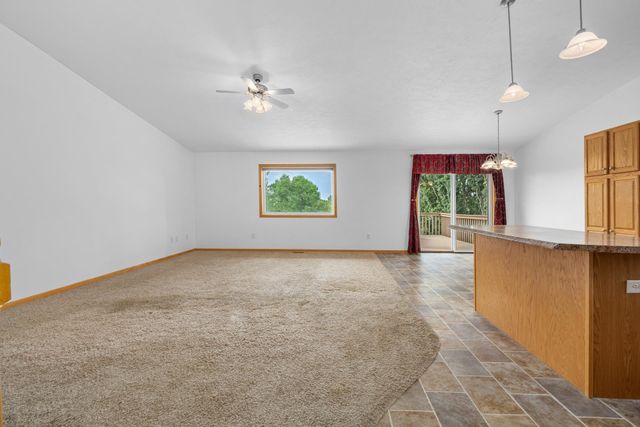2009 Lakeside St. NW, Minot, ND 58703