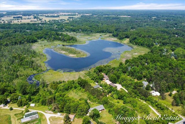 10245 Lincoln Lake Road NE, Greenville, MI 48838