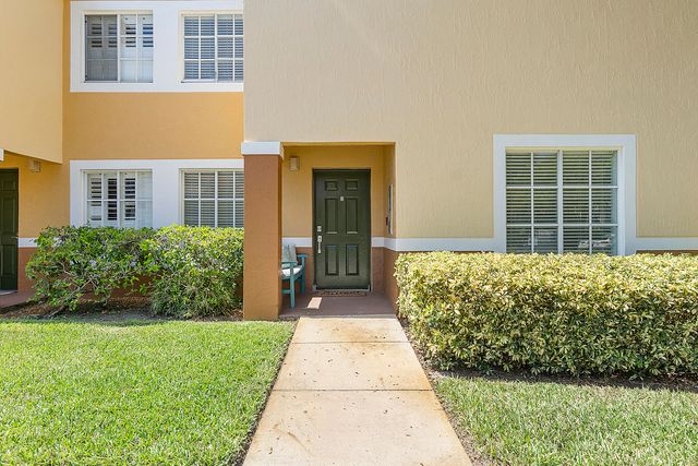 123 Yacht Club Way 101, Hypoluxo, FL 33462