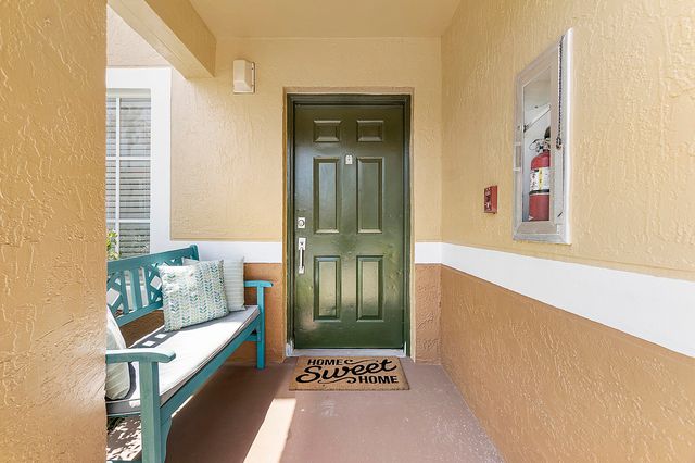 123 Yacht Club Way 101, Hypoluxo, FL 33462