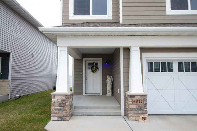 6877 17th Street S, Fargo, ND 58104